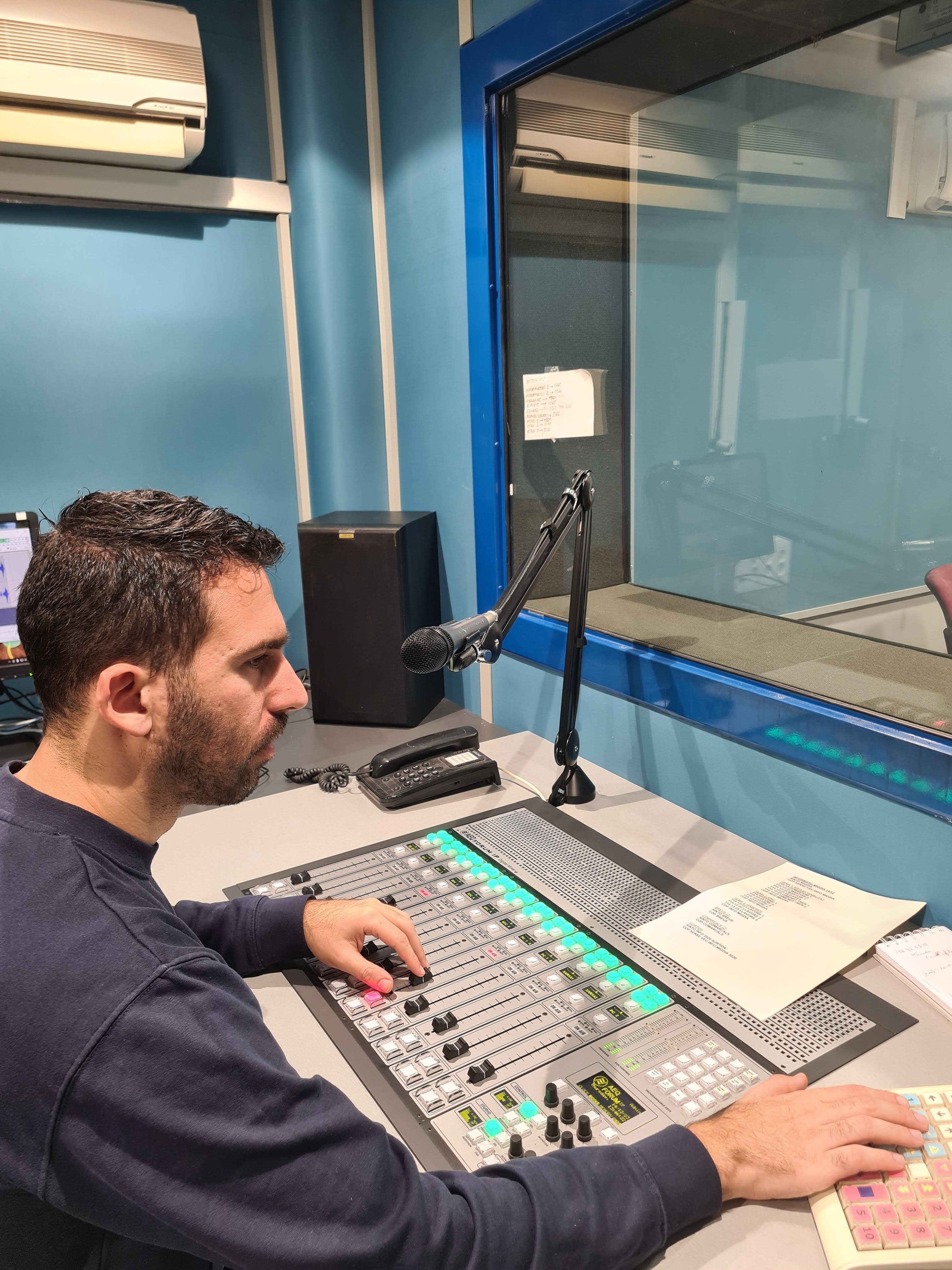 Ràdio Castellar selects AEQ FORUM IP digital console for its main studio